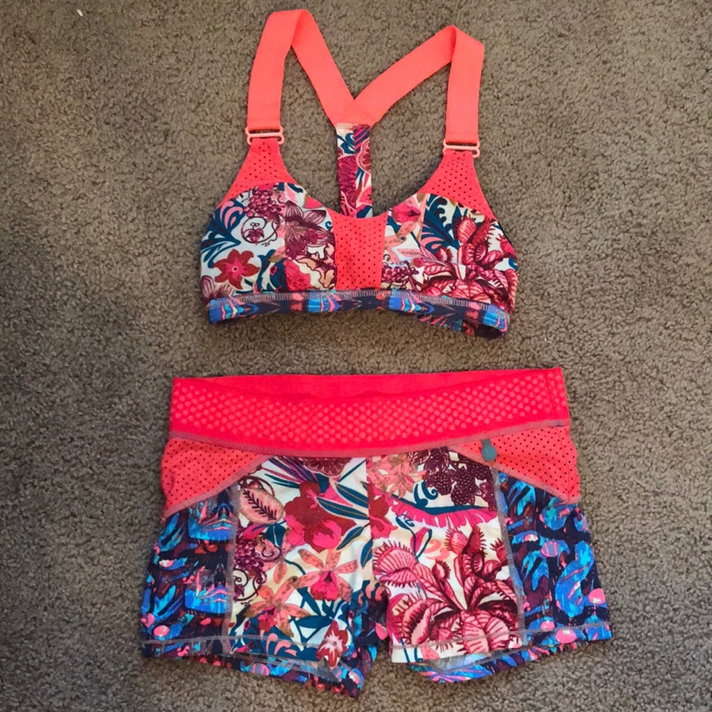 Maaji workout sports bra and shorts set